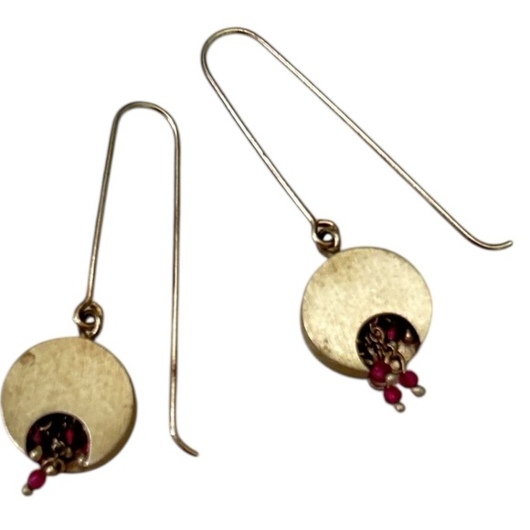 Artisan Bree 925 marked champagne gold & Red tiny stones Circle pierced Earrings - Picture 1 of 4